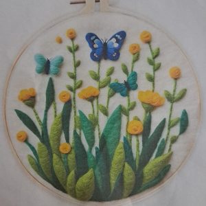 ערכת יצירה ליבוד 3 פרפרים רקע לבן